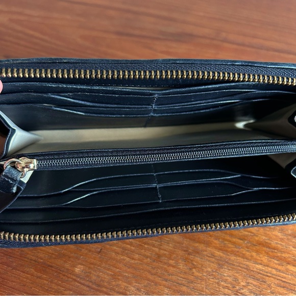 Cole Haan Black Leather Wallet w/Gold Hardware - Picture 7 of 12